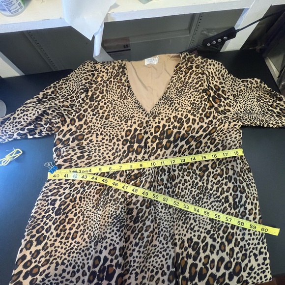 Time and tru cheetah print dress size M - Picture 9 of 10